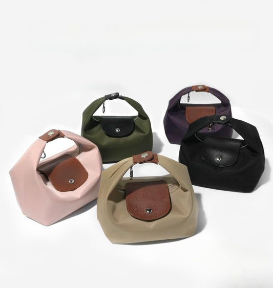 PeachPouch™ クレセントバッグ 軽量ナイロン 調整可能ストラップ 多目的対応